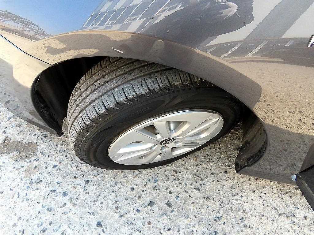 Toyota Prius 2017 Gris - Importación desde Corea - HF Imports Iquique - Foto 19