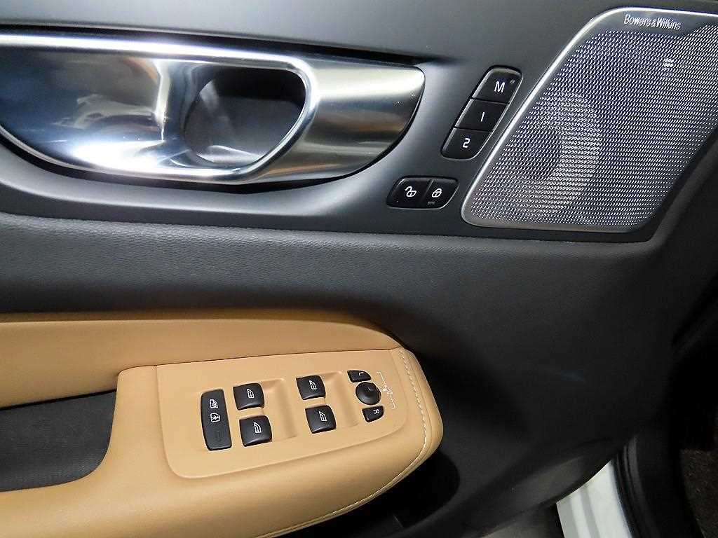 Volvo XC60 2021 Blanco - Importación desde Corea - HF Imports Iquique - Foto 13