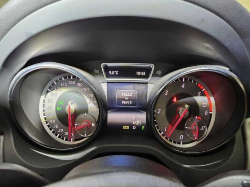 Mercedes Benz CLA Class - Vista 6