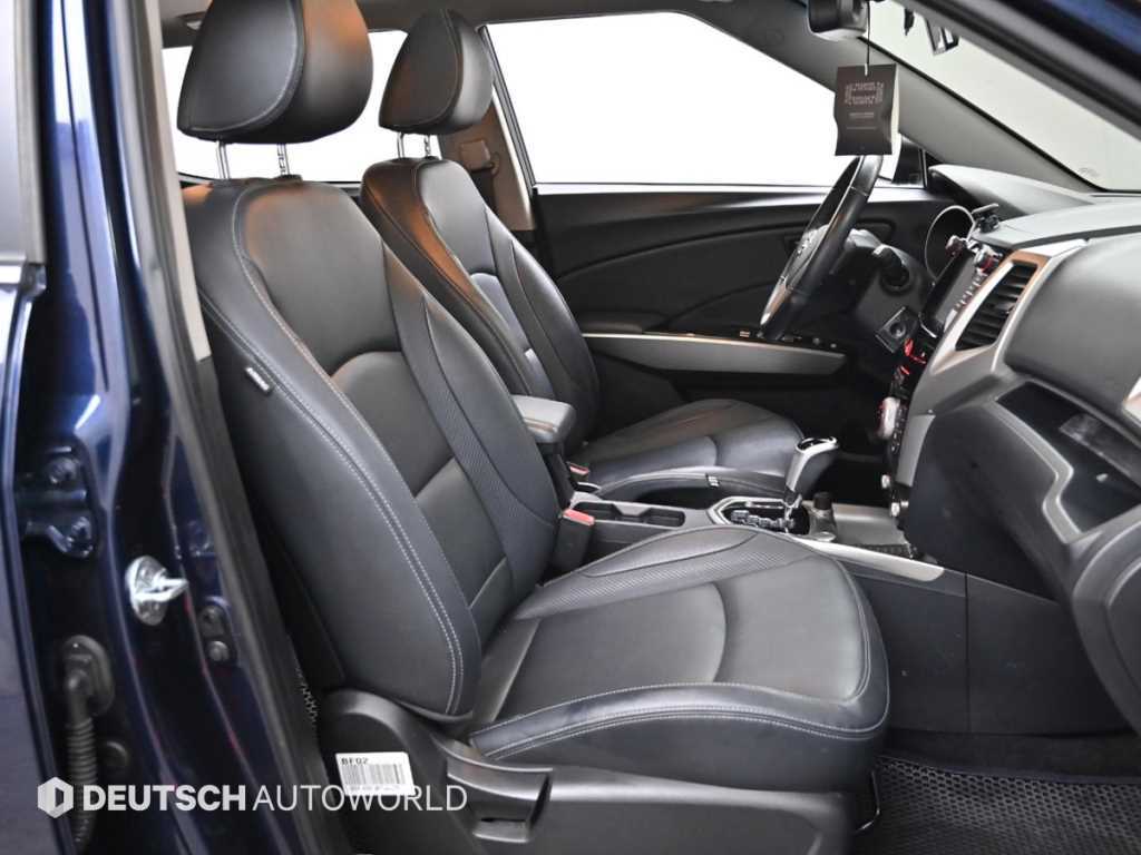 Ssangyong Tivoli - Vista 10