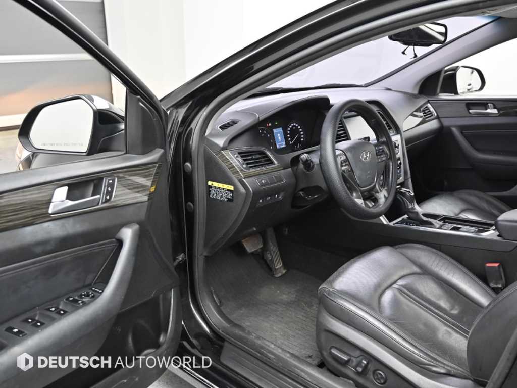 HYUNDAI Sonata - Vista 11