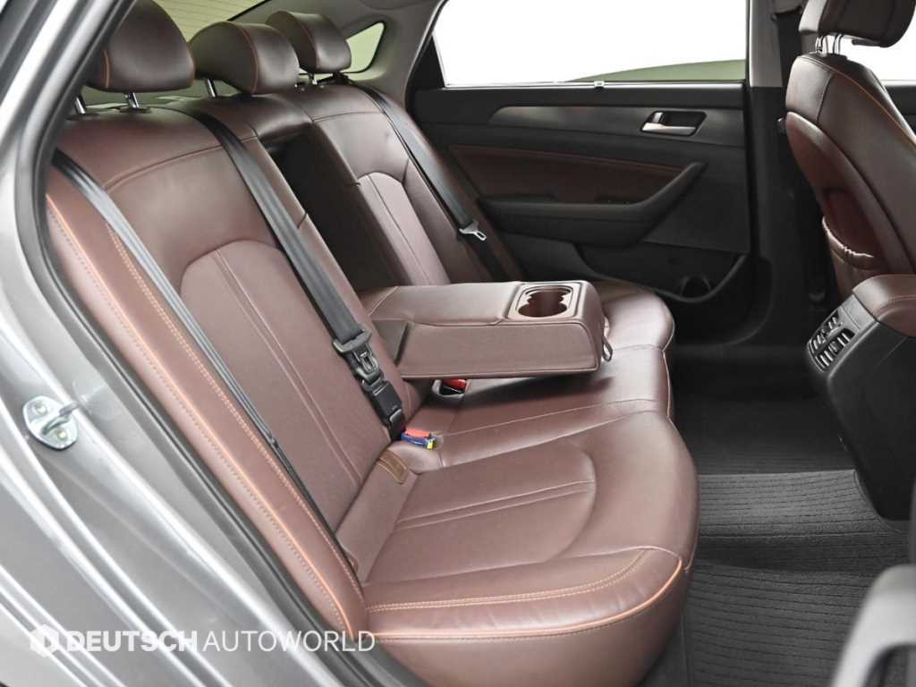 HYUNDAI Sonata - Vista 12