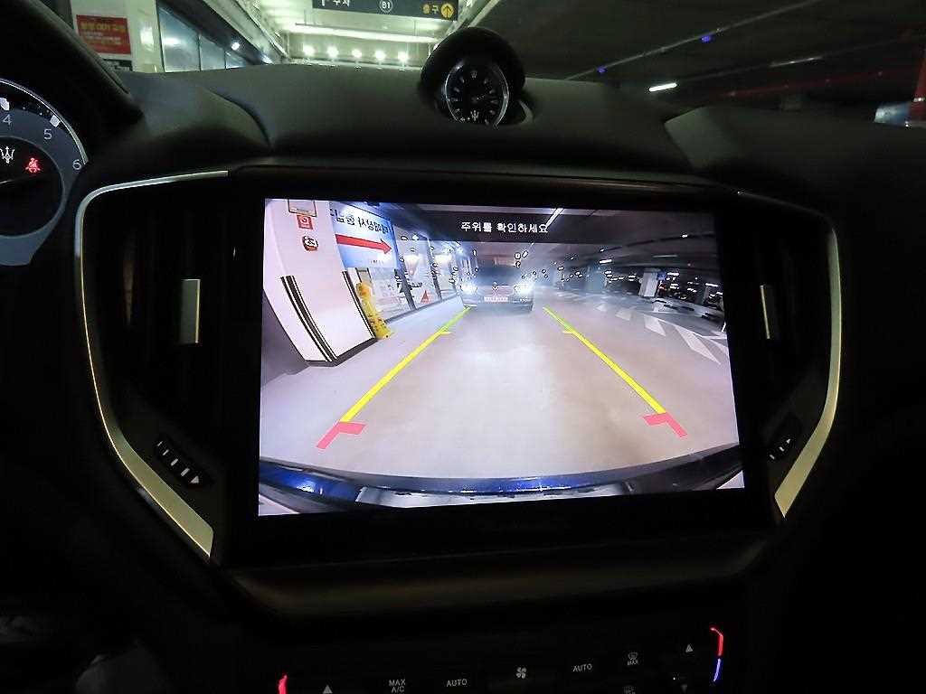 Maserati Ghibli 2022 Azul - Importación desde Corea - HF Imports Iquique - Foto 13