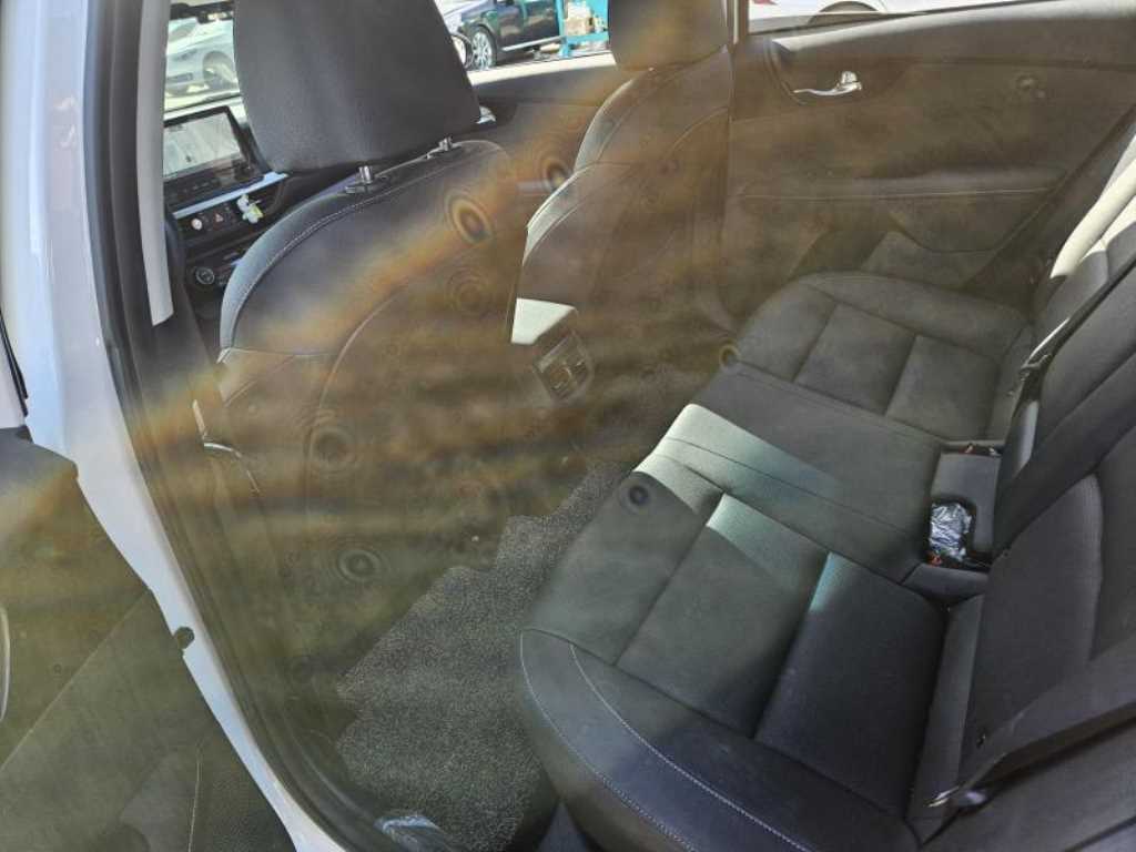 KIA K3 - Vista 9