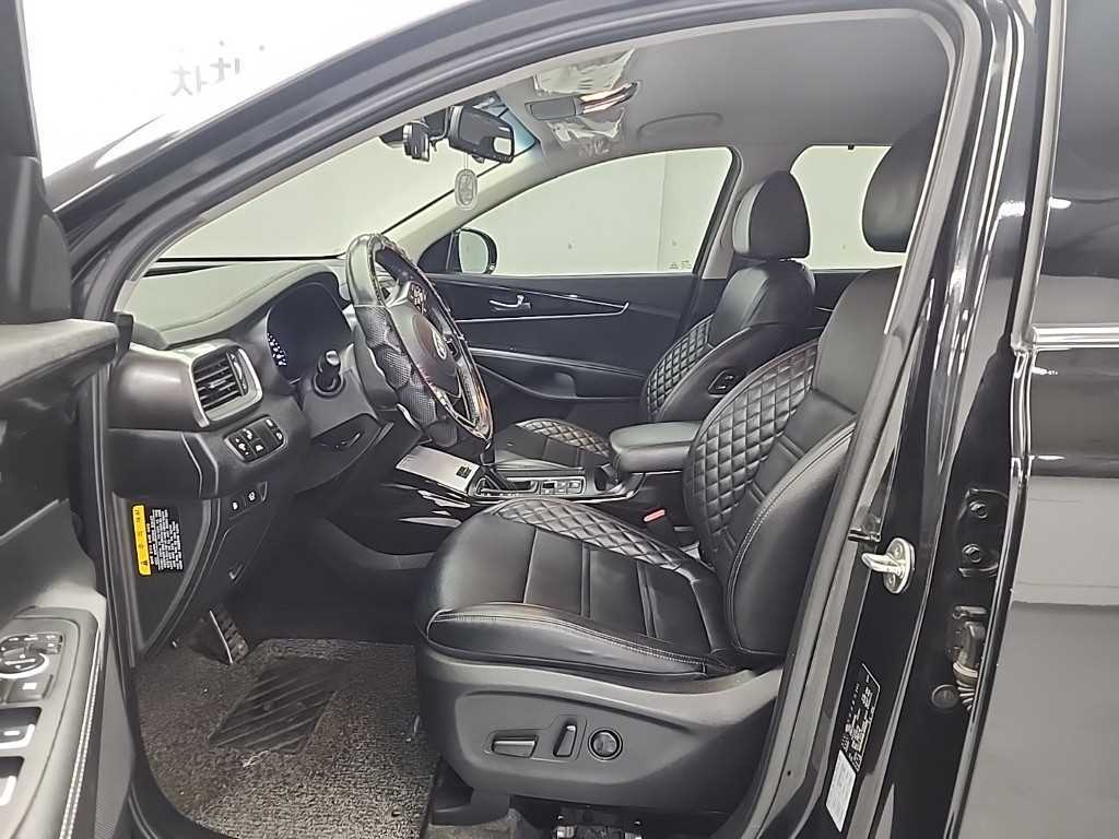 KIA Sorento - Vista 11