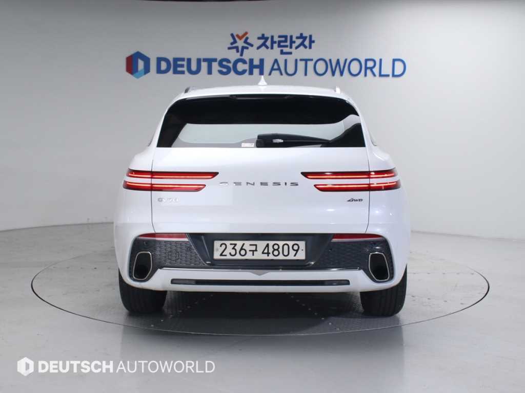 Genesis GV70 - Vista 4