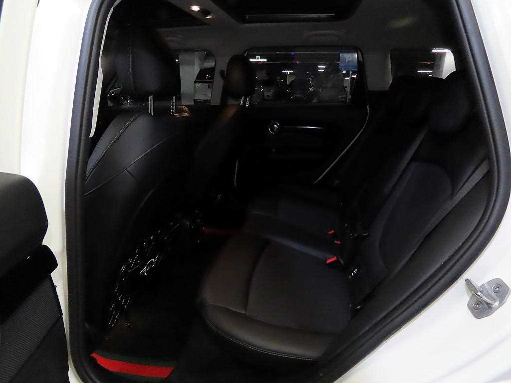 Mini Clubman - Vista 7