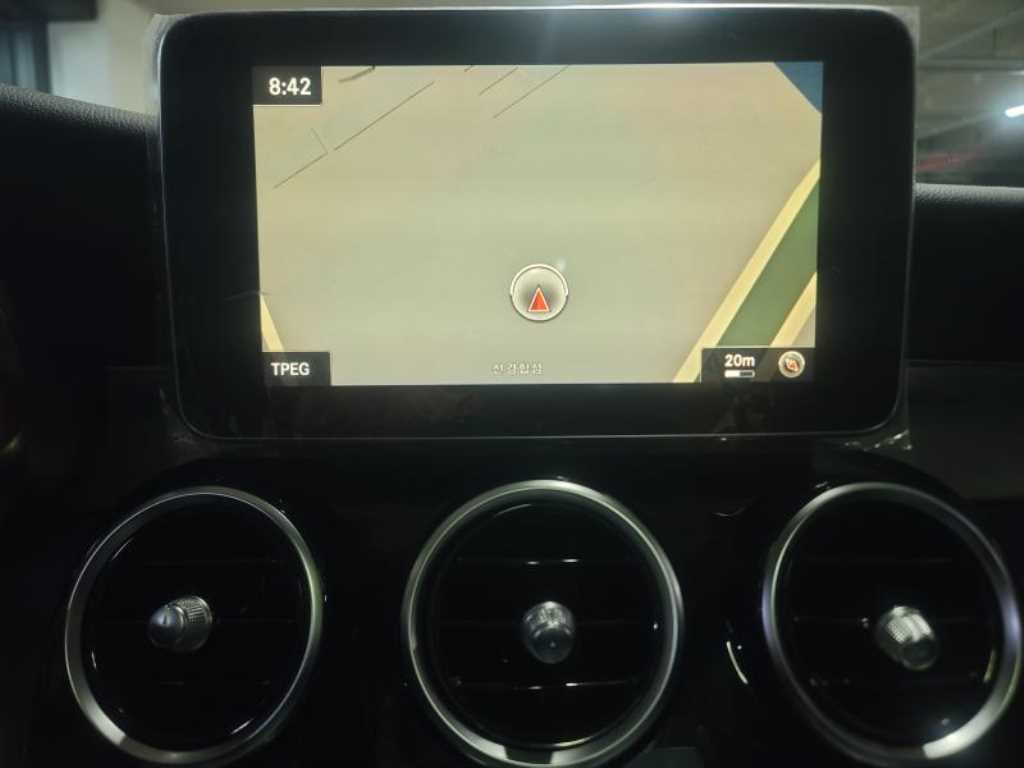 Mercedes Benz C Class - Vista 10