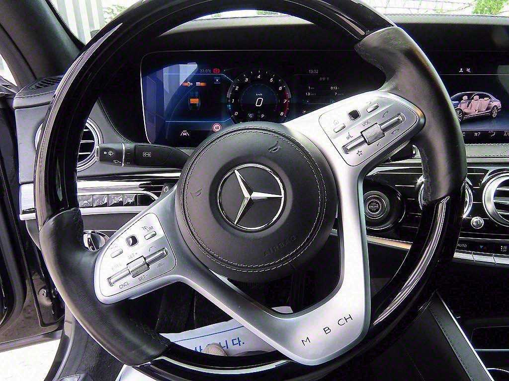 Mercedes Benz S Class - Vista 10
