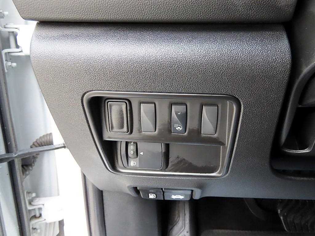 SAMSUNG QM6 - Vista 12