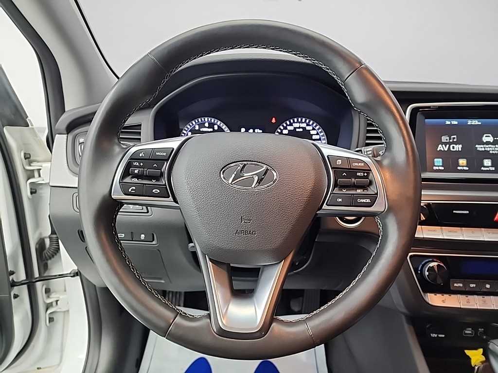 HYUNDAI Sonata - Vista 9