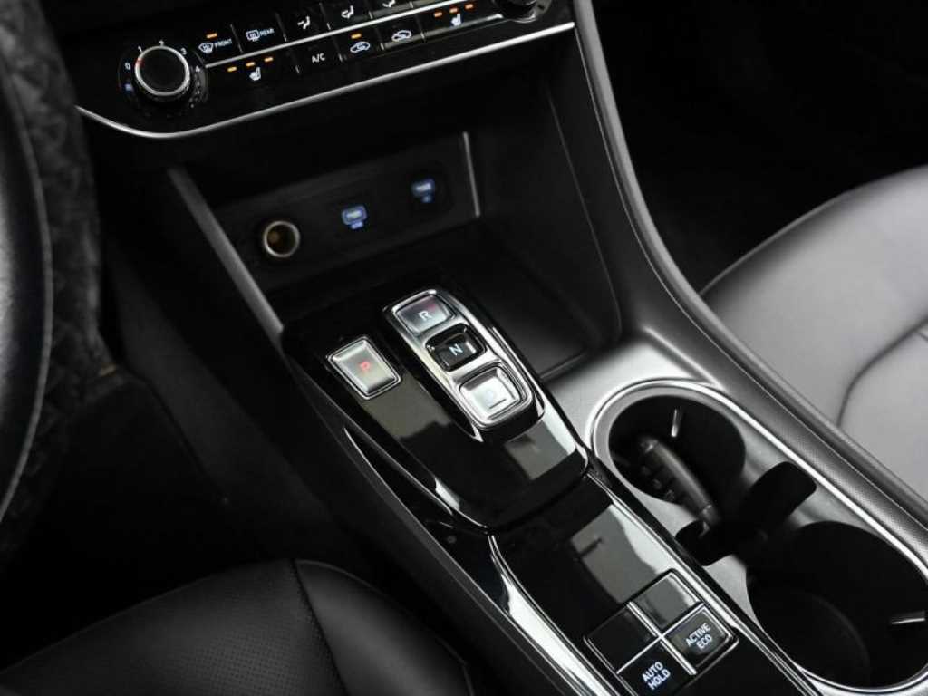 HYUNDAI Sonata - Vista 9