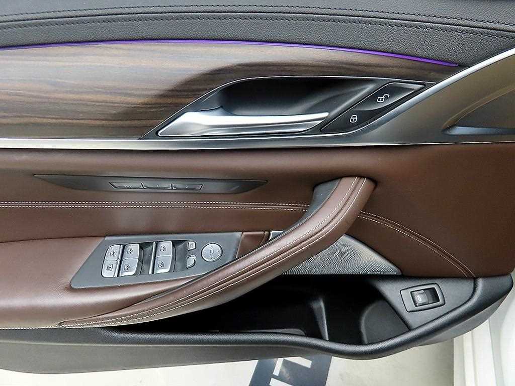 BMW 5 Series - Vista 11