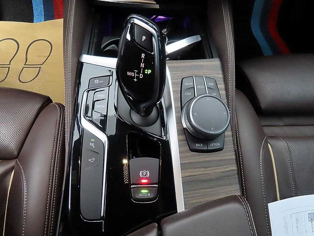 BMW 5 Series - Vista 10