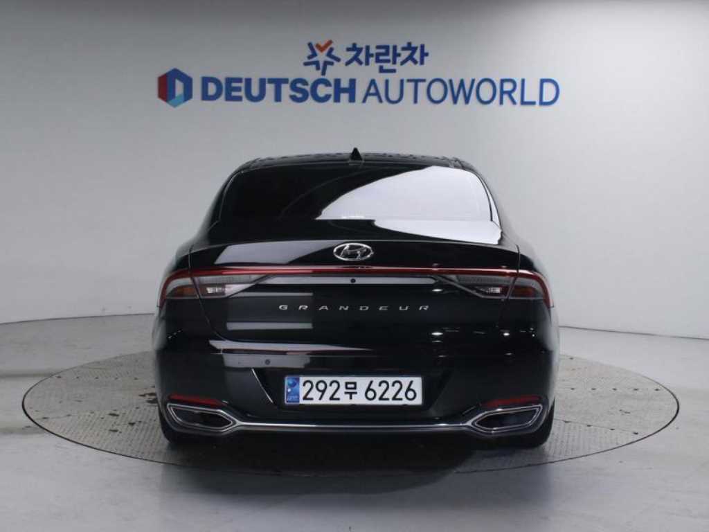 HYUNDAI Grandeur - Vista 4