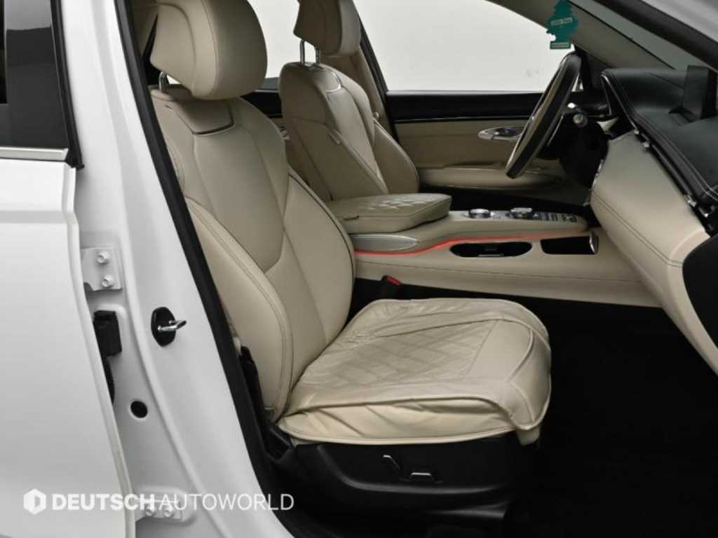 Genesis GV70 - Vista 10