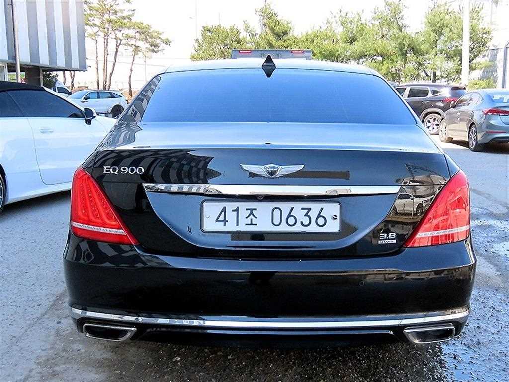 Genesis EQ900 - Vista 4