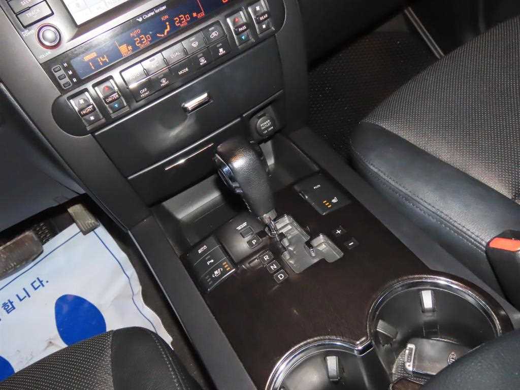 KIA Mohave - Vista 12