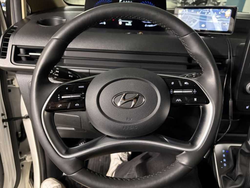 HYUNDAI Staria - Vista 9