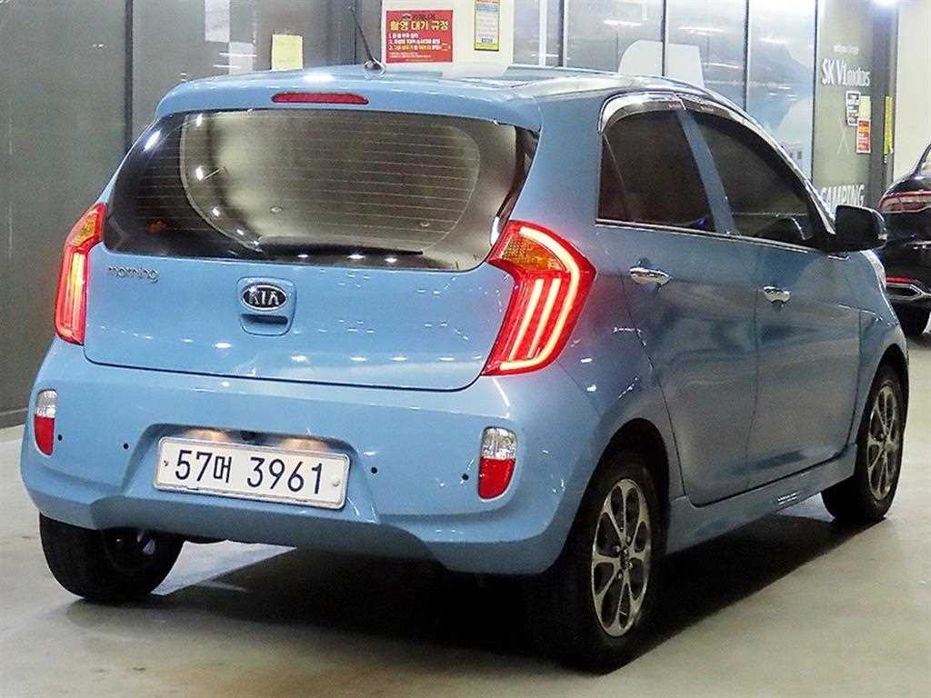 KIA Morning - Vista 4