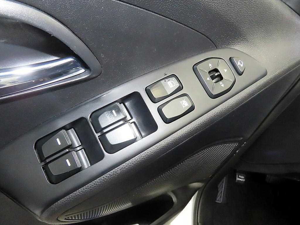 HYUNDAI Tucson 2012 Plateado - Importación desde Corea - HF Imports Iquique - Foto 13