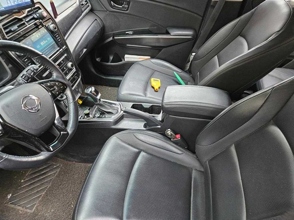 Ssangyong Tivoli - Vista 8