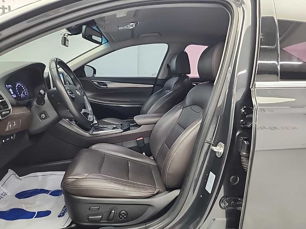 HYUNDAI Grandeur - Vista 11