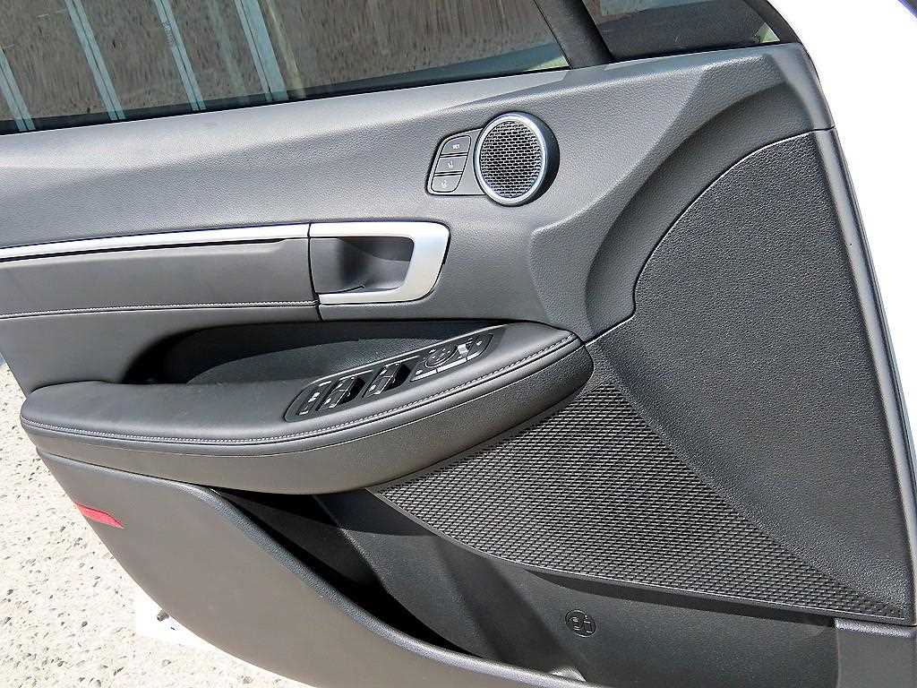 HYUNDAI Sonata - Vista 11