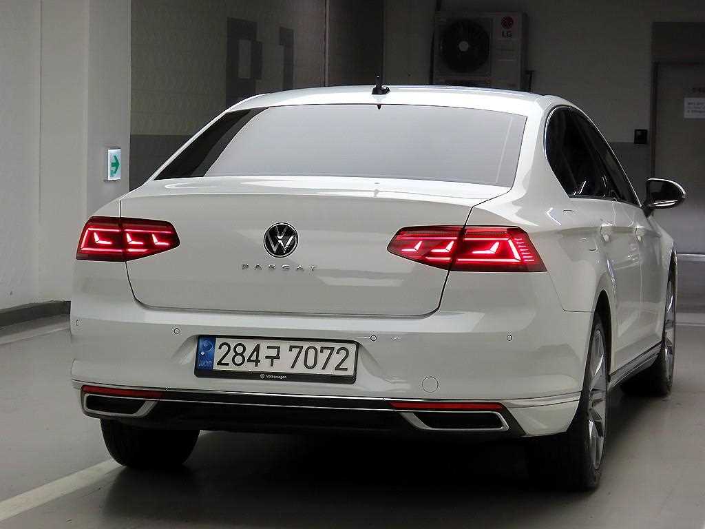 Volkswagen Passat - Vista 4