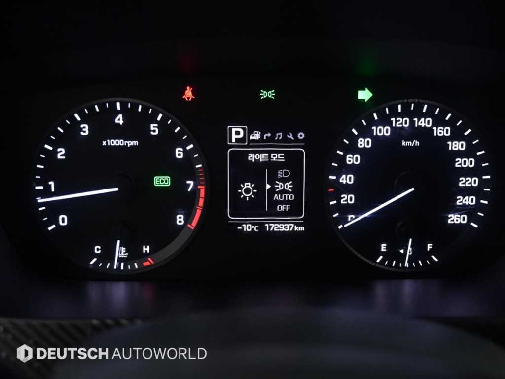 HYUNDAI Sonata - Vista 8