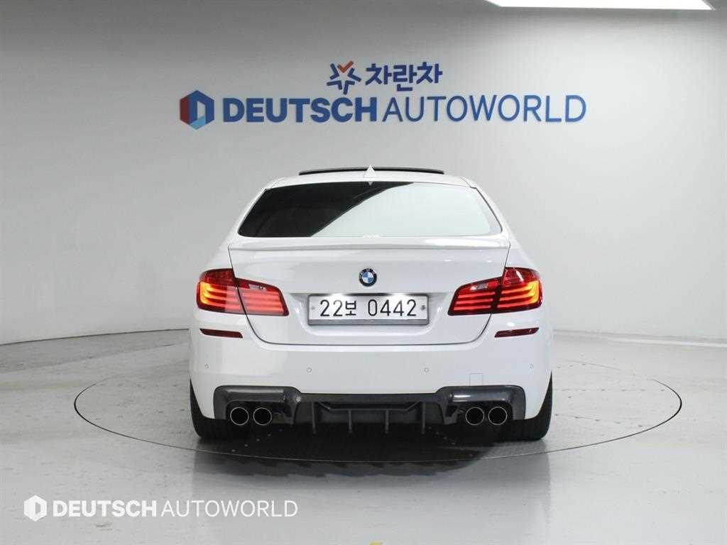 BMW 5 Series - Vista 4