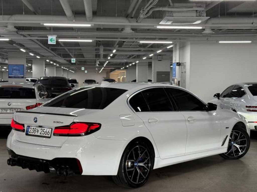 BMW 5 Series - Vista 4