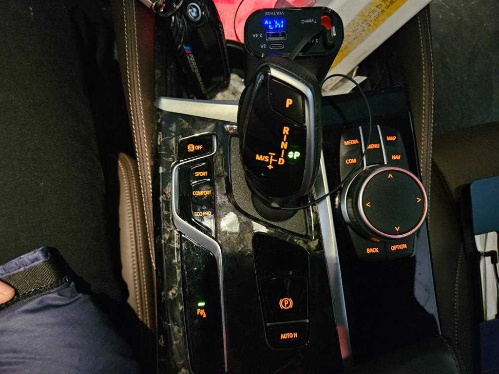 BMW 5 Series 2022 Blanco - Importación desde Corea - HF Imports Iquique - Foto 15