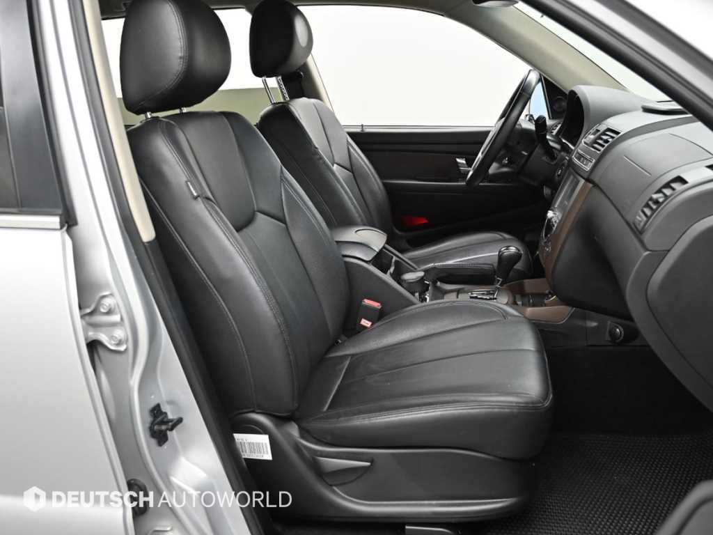 Ssangyong Rexton - Vista 10