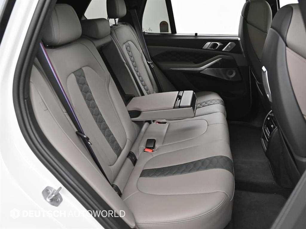 BMW X5M - Vista 12