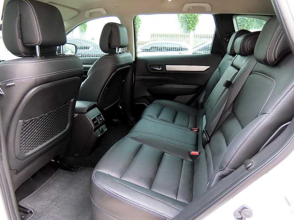 SAMSUNG QM6 - Vista 6