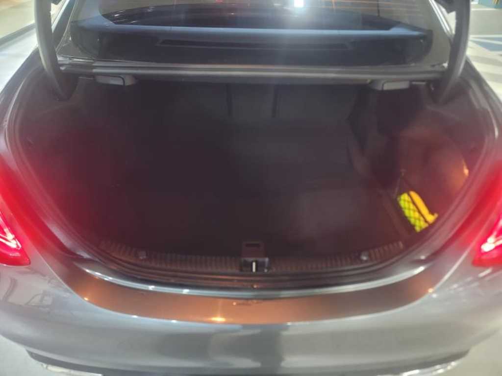Mercedes Benz C Class 2017 Gris - Importación desde Corea - HF Imports Iquique - Foto 15