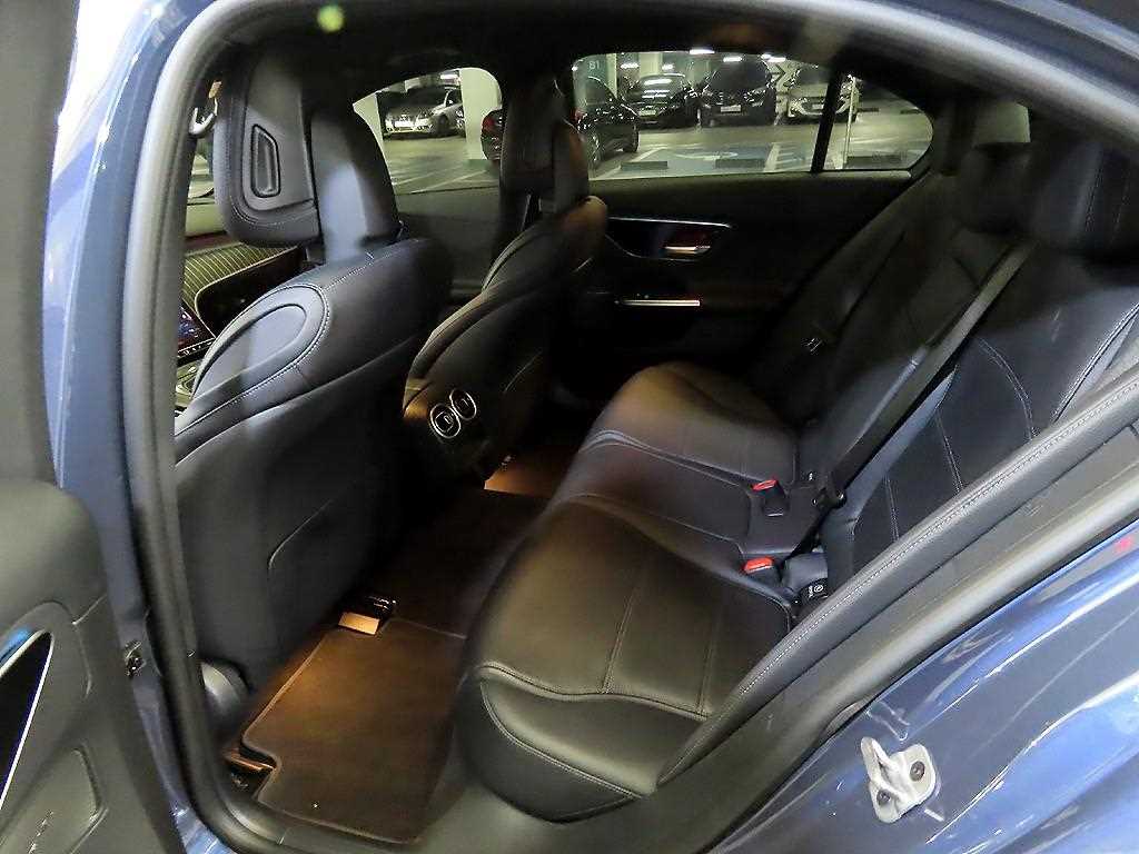 Mercedes Benz C Class - Vista 7