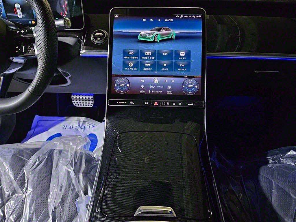 Mercedes Benz S Class - Vista 11