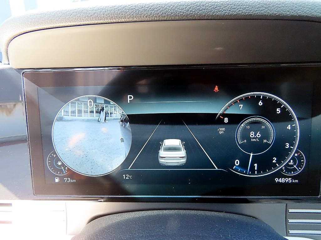 HYUNDAI Grandeur - Vista 10