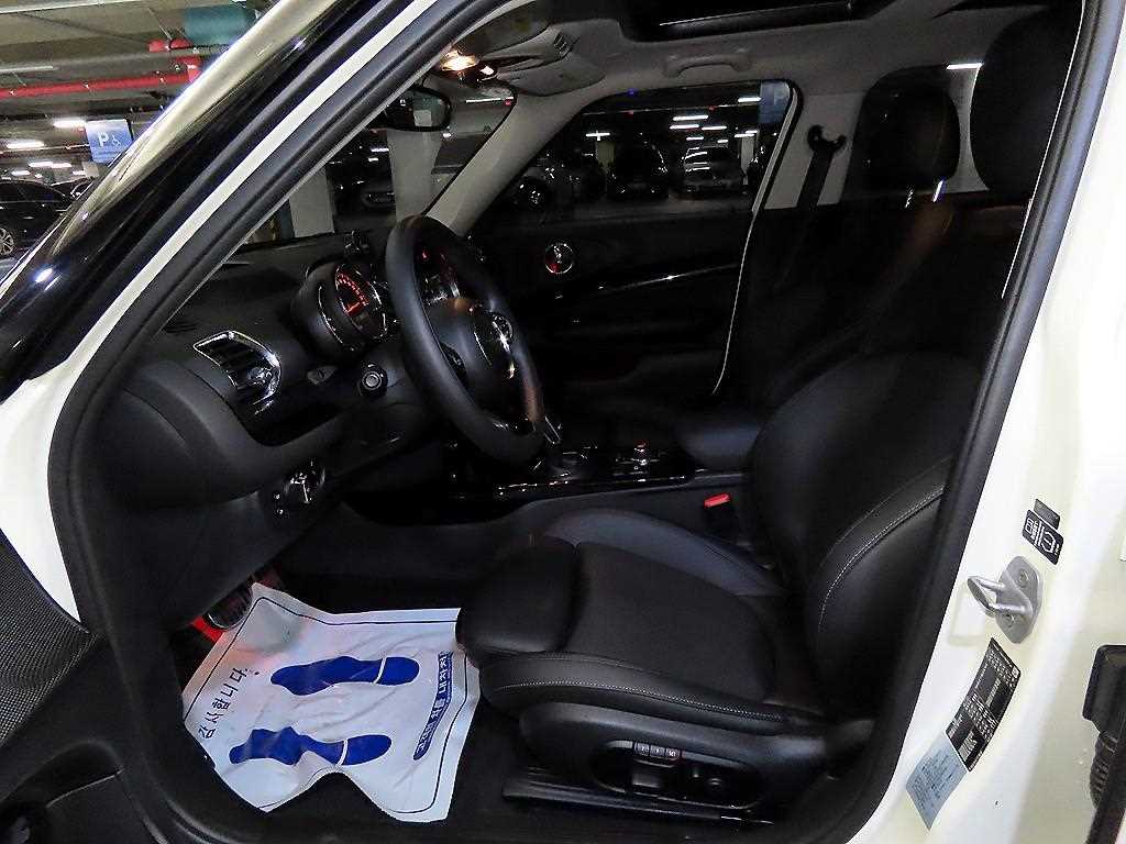 Mini Clubman - Vista 6