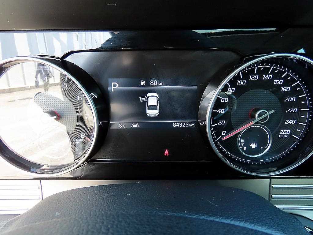 HYUNDAI Grandeur - Vista 9