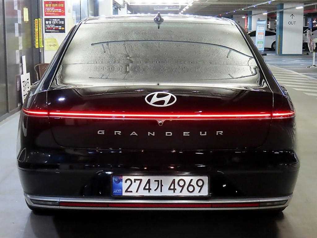 HYUNDAI Grandeur - Vista 5