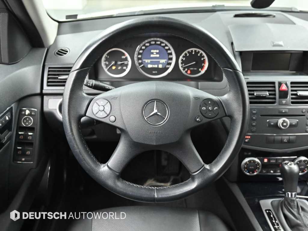Mercedes Benz C Class 2009 Blanco - Importación desde Corea - HF Imports Iquique - Foto 13