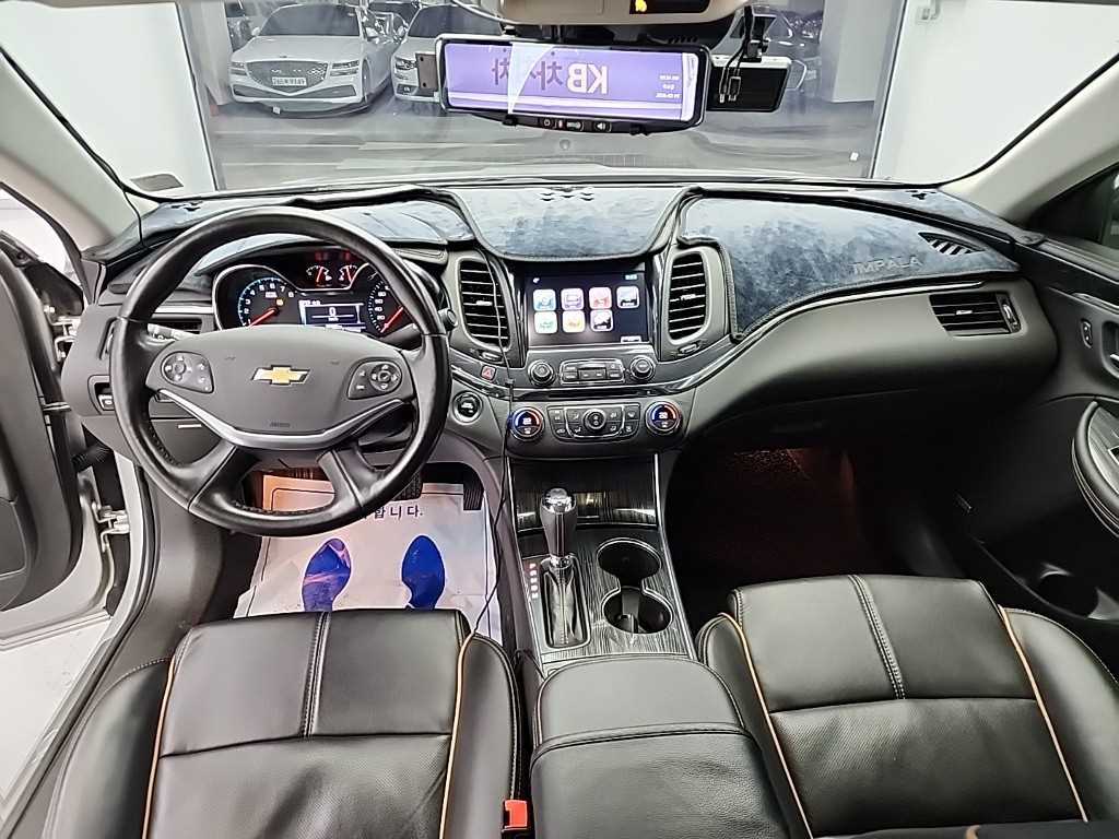 Chevrolet Impala - Vista 7