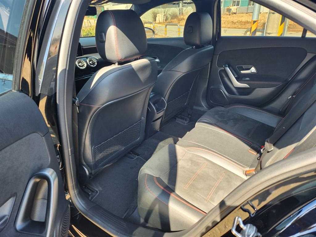 Mercedes Benz A Class - Vista 10