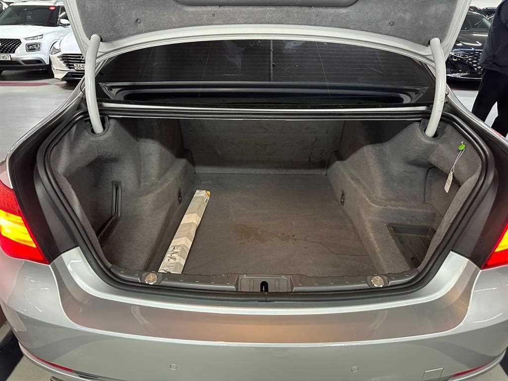 BMW 7 Series 2015 Gris - Importación desde Corea - HF Imports Iquique - Foto 17