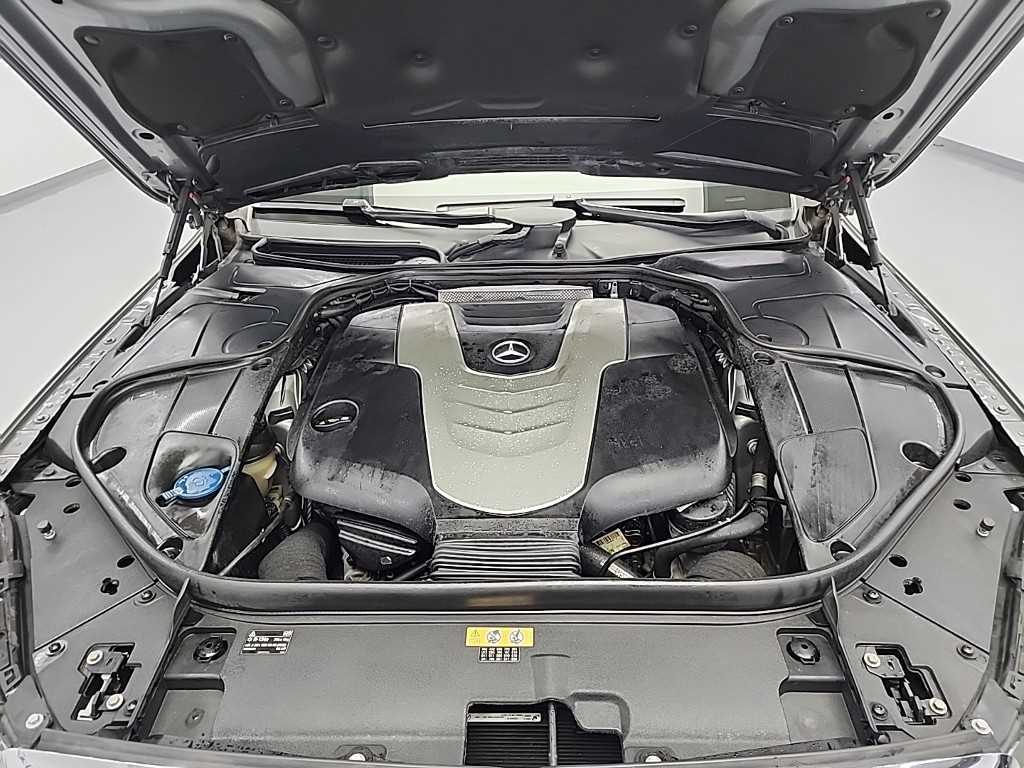 Mercedes Benz S Class - Vista 5