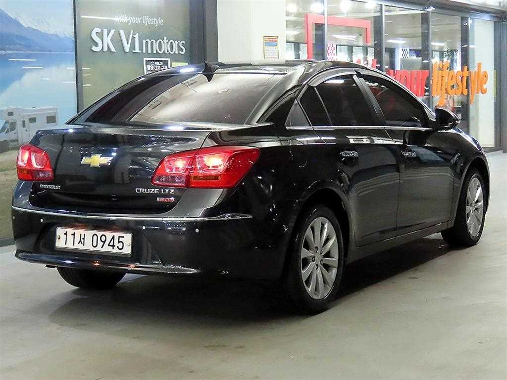 Chevrolet Cruise - Vista 4