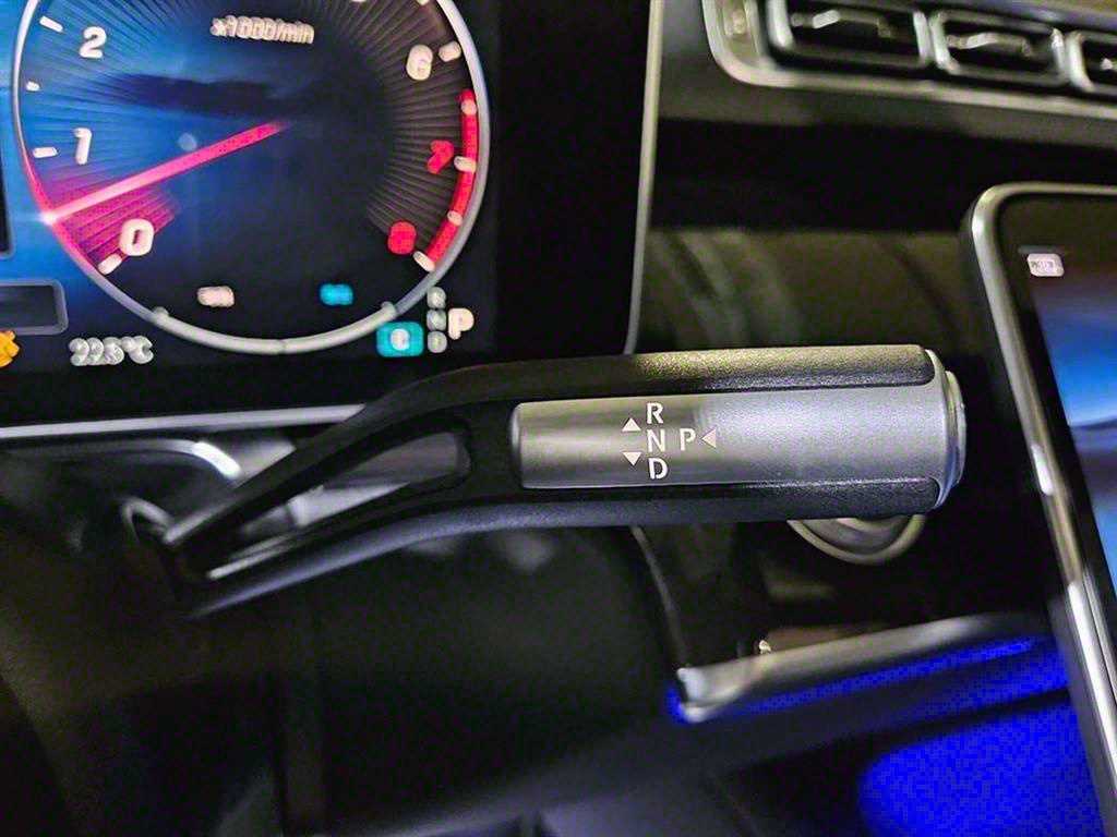 Mercedes Benz S Class - Vista 10